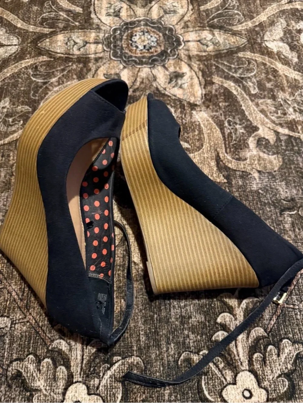 Report Black Peep-Toe Wedge Heels with Ankle Tie